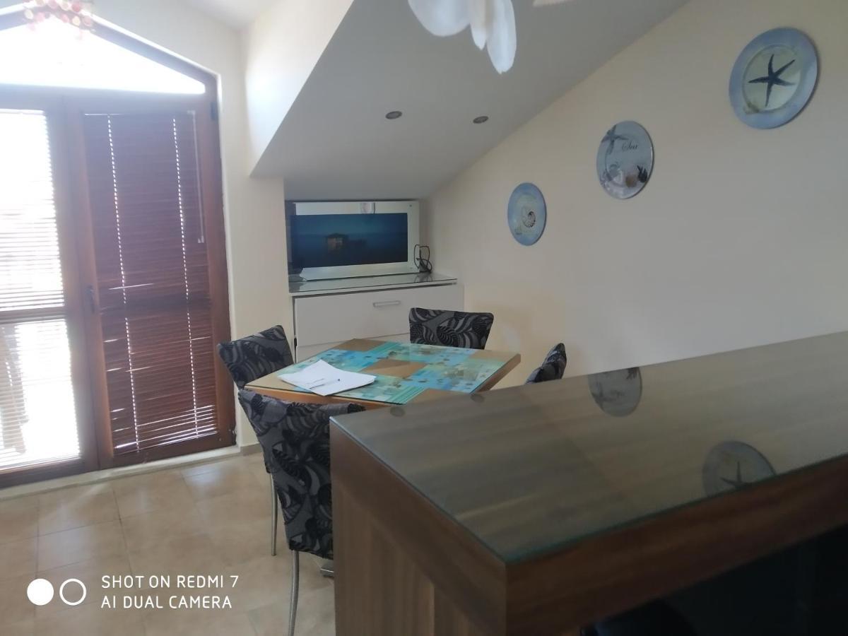 Ferienwohnung Лилия Sosopol Exterior foto